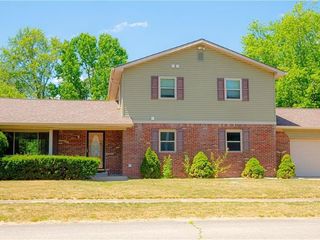 Foreclosed Home - 7210 FULHAM DR, 46250
