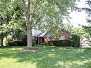 Foreclosed Home - 8121 CLEARWATER DR, 46256