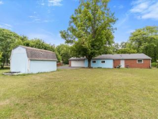 Foreclosed Home - 1749 W 73RD PL, 46260