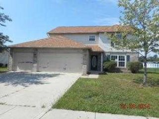 Foreclosed Home - 7782 Crooked Meadows Dr, 46268