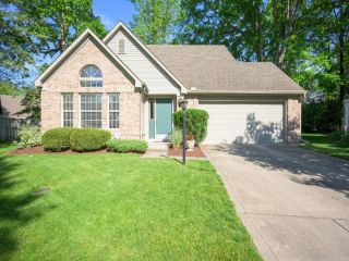 Foreclosed Home - 6492 HUNTERS GREEN CIR, 46278