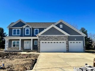 Foreclosed Home - 2015 WILDWOOD CT, 46304