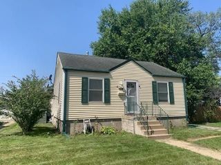 Foreclosed Home - 230 N JAY ST, 46319