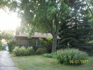 Foreclosed Home - 7944 SCHREIBER DR, 46321