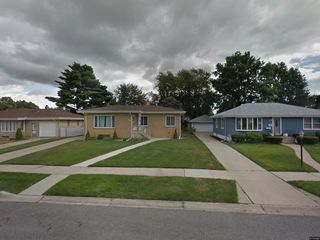 Foreclosed Home - 8349 DELAWARE ST, 46322