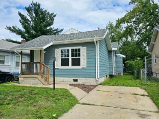 Foreclosed Home - 6333 BLAINE AVE, 46324