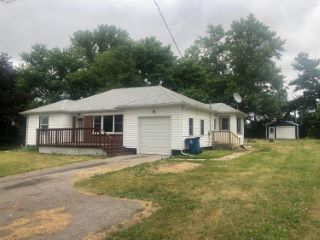 Foreclosed Home - 1551 S RANGE RD, 46350