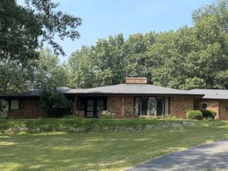 Foreclosed Home - List 101254195