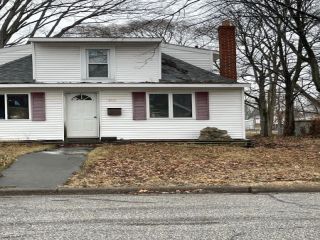 Foreclosed Home - 402 SUPERIOR ST, 46360