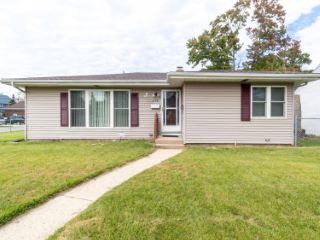 Foreclosed Home - 602 DUPAGE ST, 46360