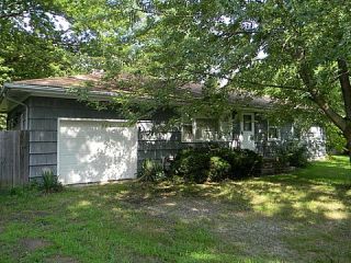Foreclosed Home - 3031 EVELYN ST, 46368