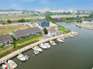 Foreclosed Home - 6155 S DUNE HARBOR DR, 46368