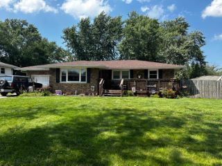 Foreclosed Home - 6364 FALLEN TIMBERS AVE, 46368