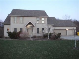 Foreclosed Home - 563 WARREN PL, 46385