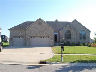 Foreclosed Home - 2557 BEAUTY CREEK DR, 46385