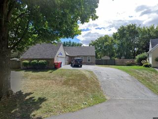 Foreclosed Home - 1455 BEARGRASS CT, 46385