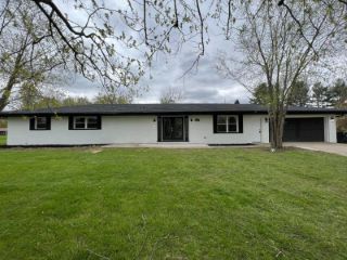 Foreclosed Home - 244 WESTGATE DR, 46385