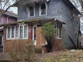 Foreclosed Home - 836 FAYETTE ST, 46403
