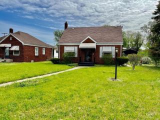 Foreclosed Home - 531 MARSHALL ST, 46404