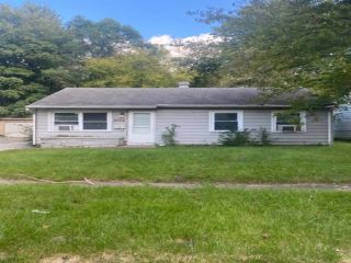Foreclosed Home - 1009 MATTHEWS ST, 46406