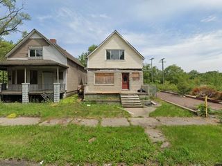 Foreclosed Home - 1224 W 15TH AVE, 46407