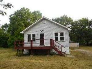 Foreclosed Home - 5436 W 35th Ave, 46408