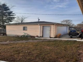 Foreclosed Home - 5128 JEFFERSON ST, 46408