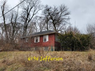 Foreclosed Home - 4194 JEFFERSON ST, 46408