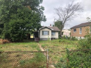 Foreclosed Home - 4524 MASSACHUSETTS ST, 46409