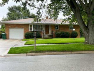 Foreclosed Home - 5415 DELAWARE ST, 46410