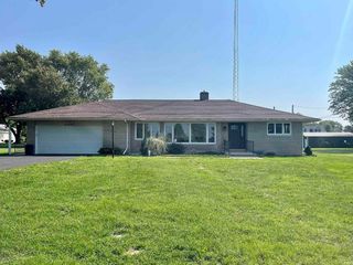 Foreclosed Home - 15384 MICHIGAN RD, 46501
