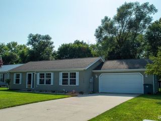 Foreclosed Home - 705 TURTLE DR, 46507