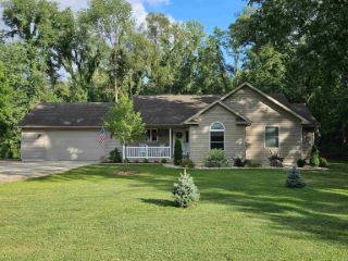 Foreclosed Home - 804 MOTTVILLE RD, 46507