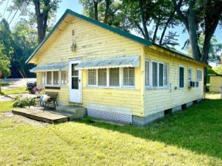 Foreclosed Home - 7513 W SWICK RD, 46510