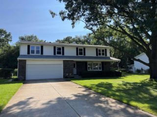 Foreclosed Home - 51854 STONEY CREEK DR, 46514