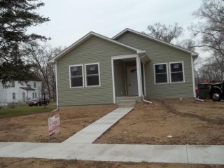 Foreclosed Home - 1018 W WOLF AVE, 46516