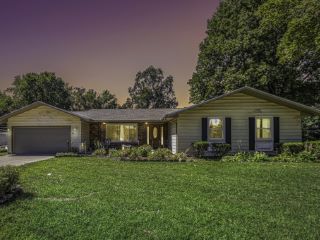 Foreclosed Home - 60093 PEMBROOK LN, 46517