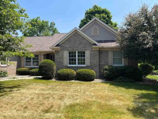 Foreclosed Home - 1606 CANTON DR, 46526