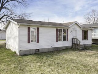 Foreclosed Home - 805 AREHART ST, 46528