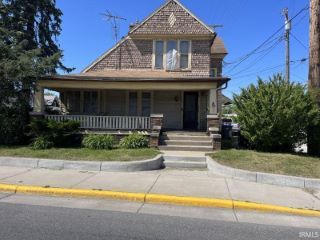 Foreclosed Home - 109 E PIKE ST, 46528
