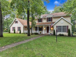 Foreclosed Home - 17027 HAMPTON DR, 46530