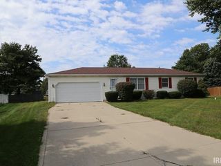 Foreclosed Home - 53273 SPRING CT, 46530