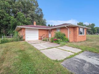 Foreclosed Home - 21201 SURFACE AVE, 46536