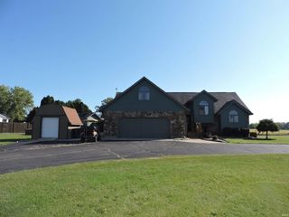 Foreclosed Home - 3898 S VIKING DR, 46539