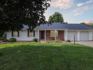 Foreclosed Home - 207 BROOKE LN, 46543