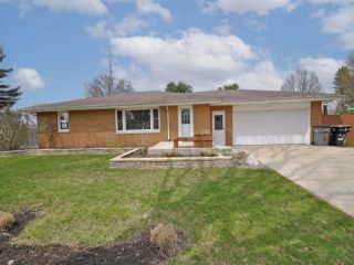 Foreclosed Home - 16495 RONNIES DR, 46544