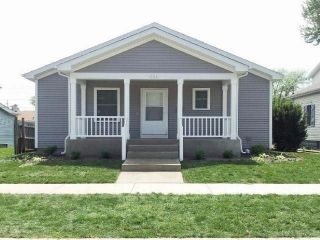 Foreclosed Home - 203 W 11TH ST, 46544