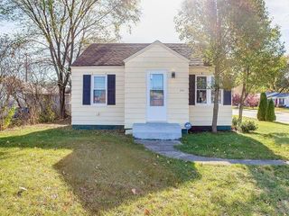 Foreclosed Home - 235 W RUSS AVE, 46545