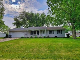 Foreclosed Home - 1057 BEECHWOOD DR, 46550