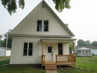 Foreclosed Home - 204 W WALNUT ST, 46562